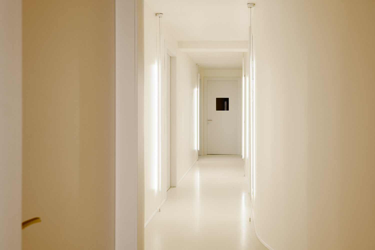 180㎡口腔診所裝修設計效果圖 - 診室外